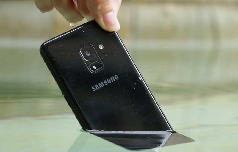 Kekurangan dan Kelebihan Samsung Galaxy A8 (2018)